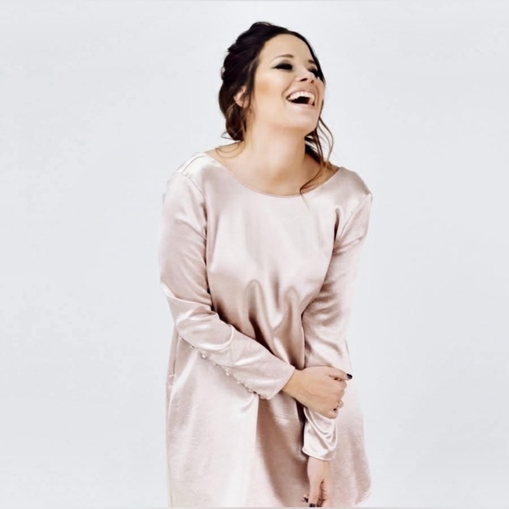 LOVERICHE Satin Metallic Rose Gold Dress. Long sleeves V-back Size 10 NWOT